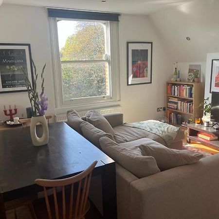2 Bedroom Top Floor Flat, West Dulwich Free Street Parking London Ngoại thất bức ảnh
