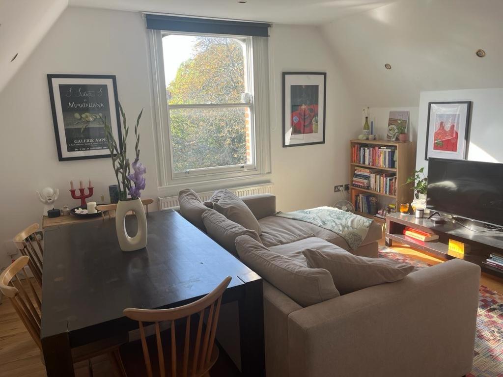 2 Bedroom Top Floor Flat, West Dulwich Free Street Parking London Ngoại thất bức ảnh